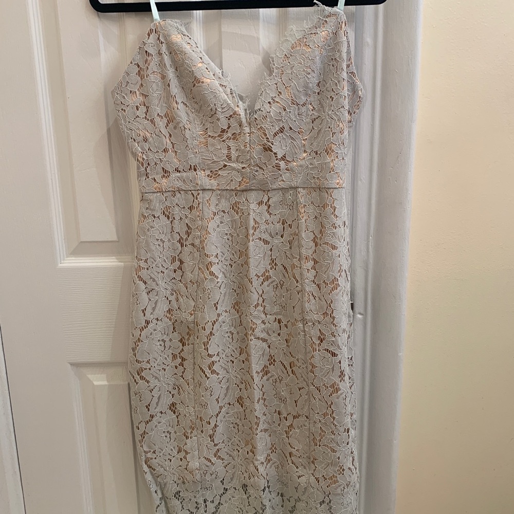 Vici Collection Desra Lace Midi Dress